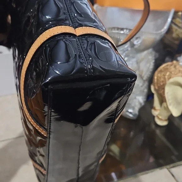 Coach Black and Tan Tote Bag - Picture 8 of 16